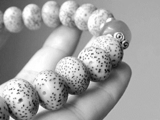 �������������q