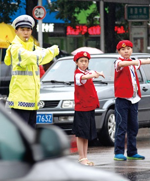 全民交通安全文明意識(shí)提升工程