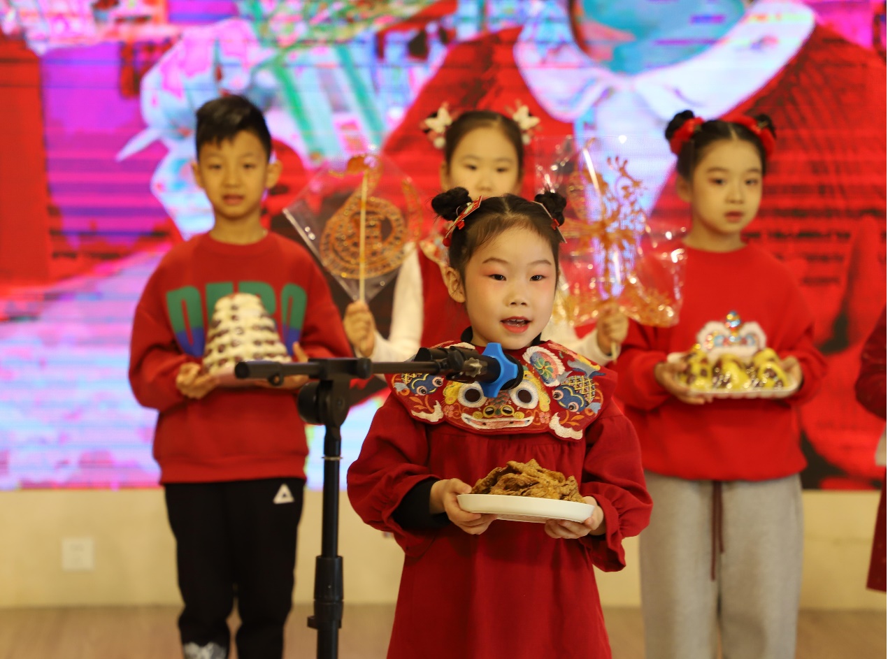 非遺“吃”出來(lái)。馮松攝