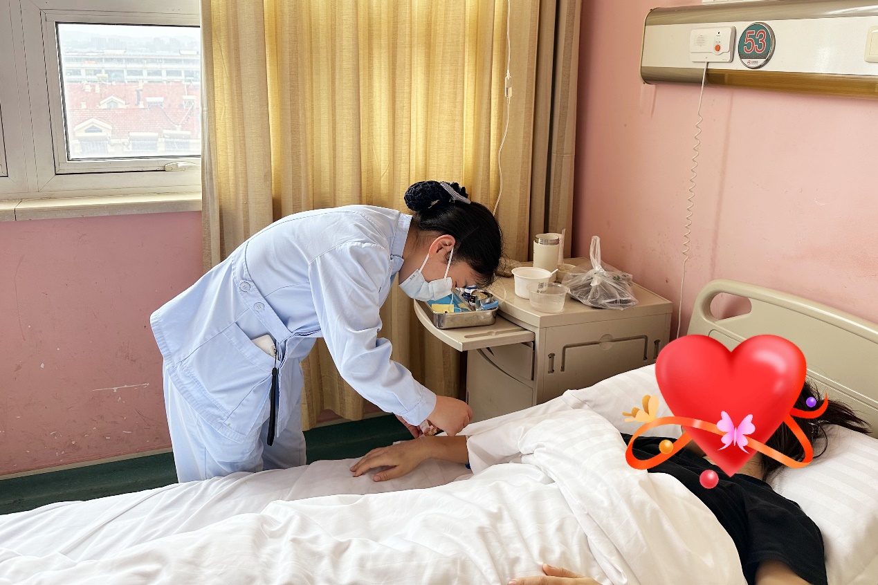 工作中的溫曉雯。