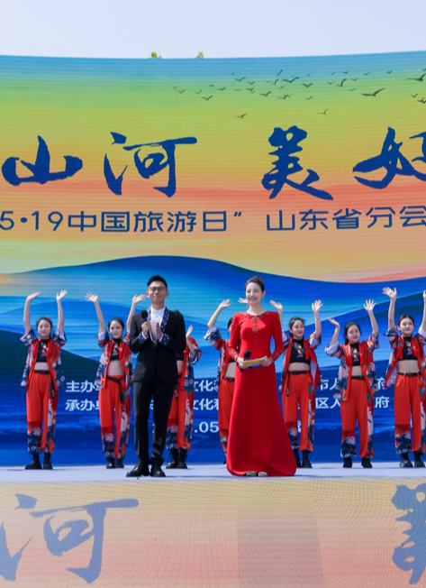 圖片說明代碼：1劉崗1職務(wù)職務(wù)職務(wù)職務(wù)職務(wù)職務(wù)職務(wù)職務(wù)職務(wù)職務(wù)職務(wù)職務(wù)查看詳情1培育會呼吸的“人工樹葉“一絲不茍的短發(fā)，說話時(shí)總是面帶微笑，鏡片后的目光溫和淡定.....眼前這位“80”后，不僅是金屬研究所太陽能光催化分解水綠氫制備技術(shù)研究的學(xué)術(shù)帶頭人，還是中國科學(xué)院100余家研究所中最年輕的“掌門人”之一。