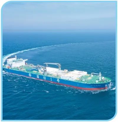 “國信1號”在深遠(yuǎn)海行駛。尹言偉攝