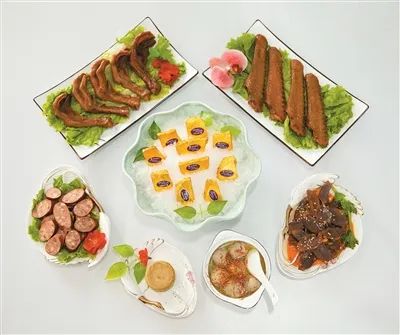 鵝肝及鵝體熟制品。本文圖片均為張書寧攝