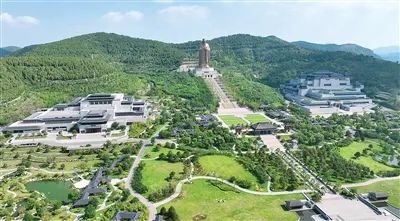 尼山講堂外景。