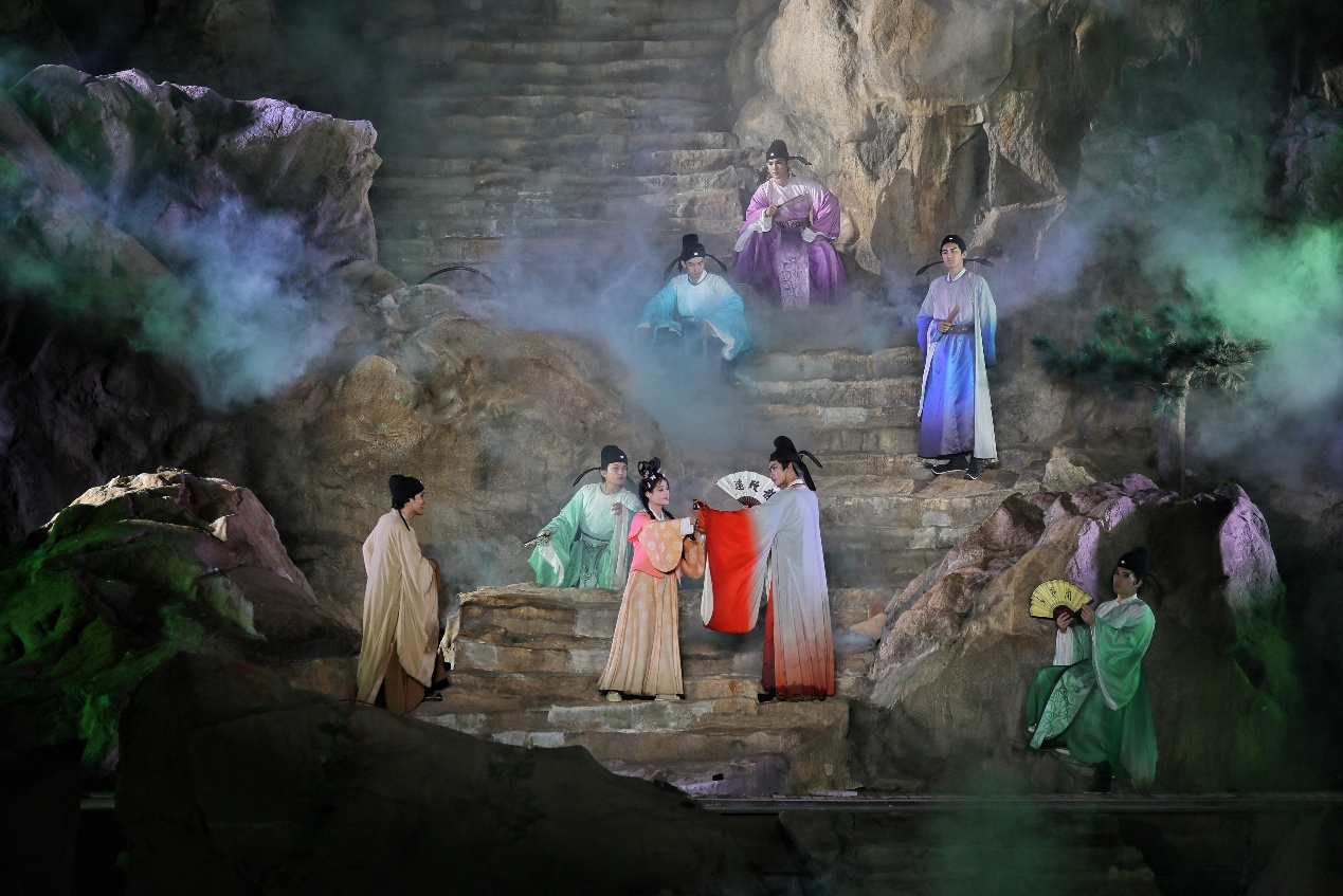 《中華泰山·封禪大典》改版升級后的演出現(xiàn)場。陳陽攝