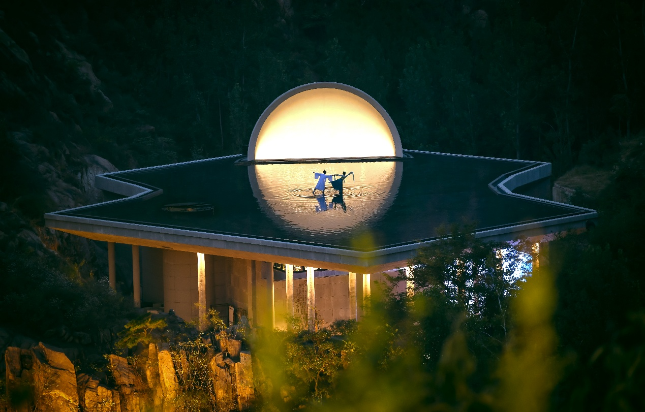 九女峰“故鄉(xiāng)的月”沉浸式演出。陳陽攝