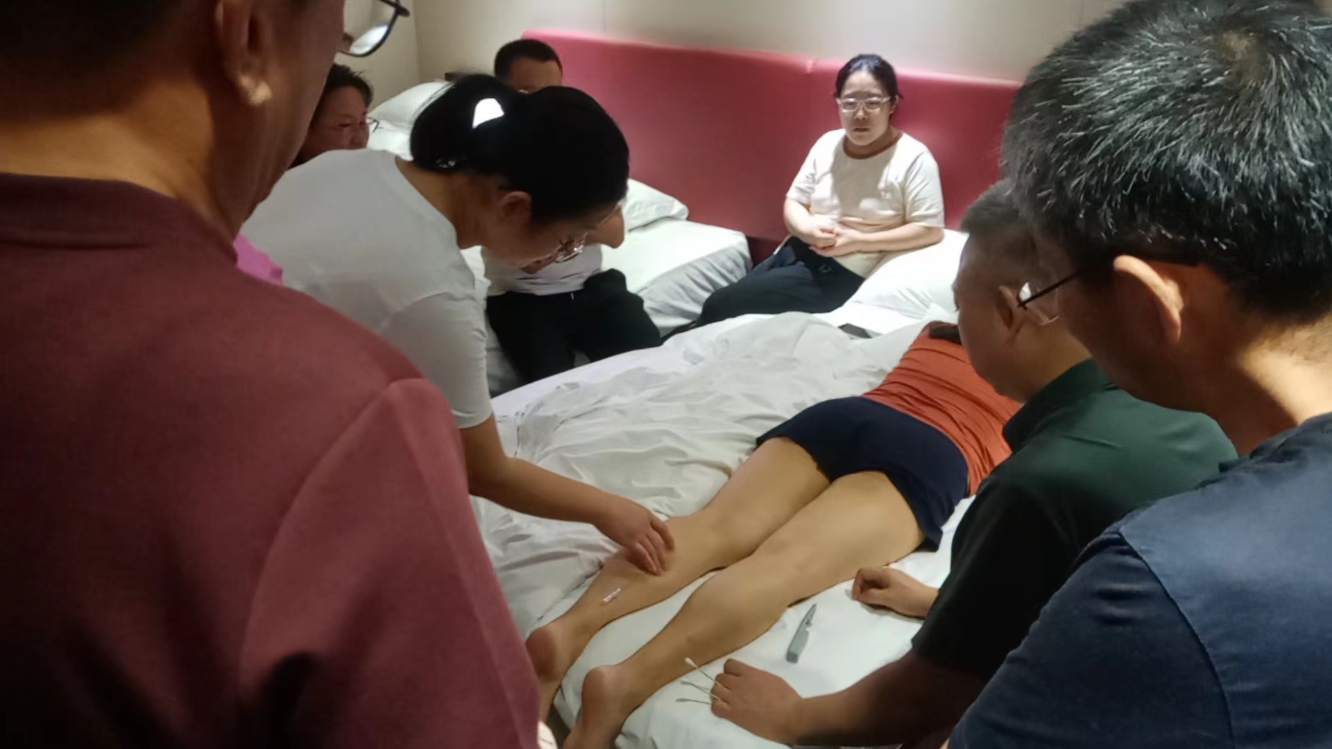 9月26日晚 “浮針扎起來”主題活動現(xiàn)場