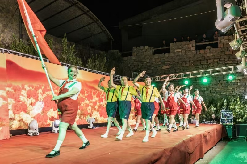 藤花峪村春季村晚現(xiàn)場。 康玉強攝